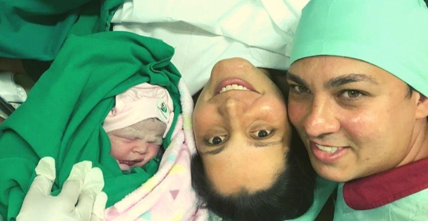 Bebê de gestante que ficou em estado grave com Covid-19 nasce com saúde